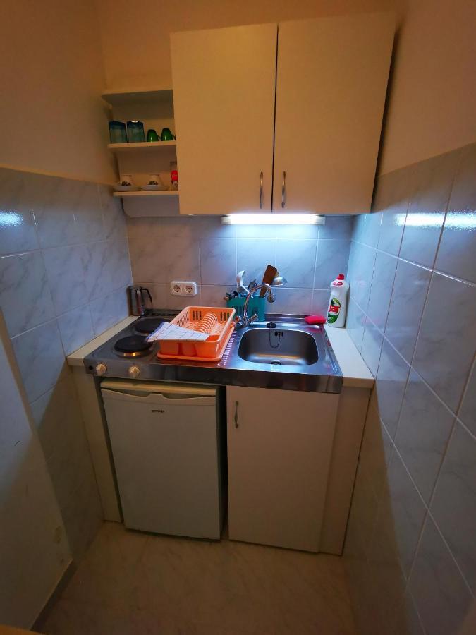גיולה Mate Apartman מראה חיצוני תמונה