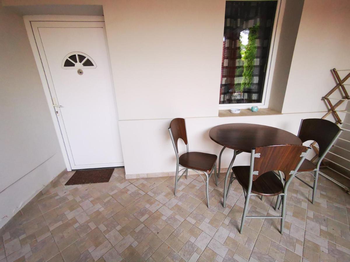 גיולה Mate Apartman מראה חיצוני תמונה
