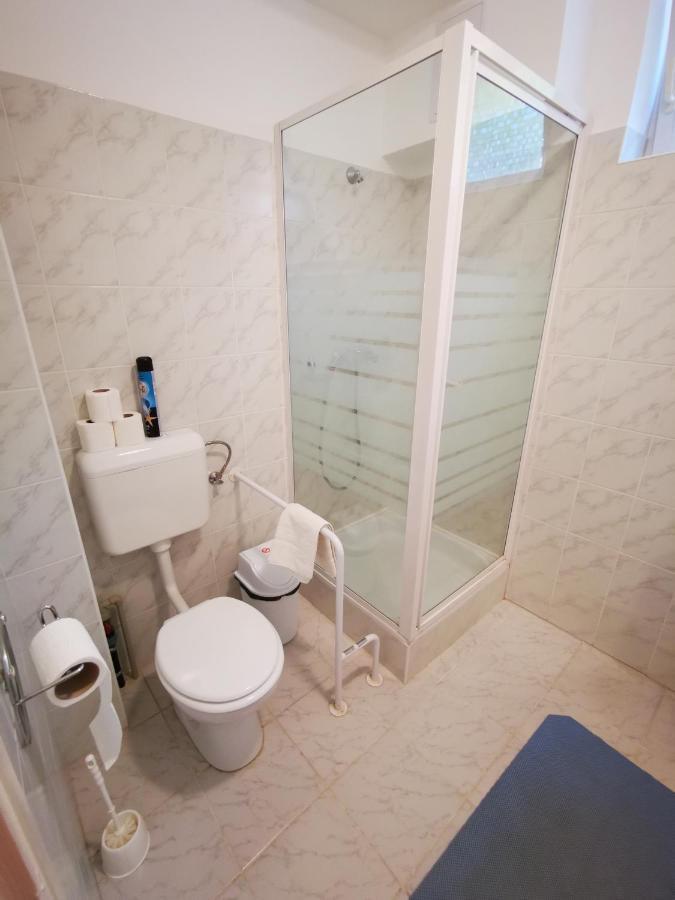 גיולה Mate Apartman מראה חיצוני תמונה